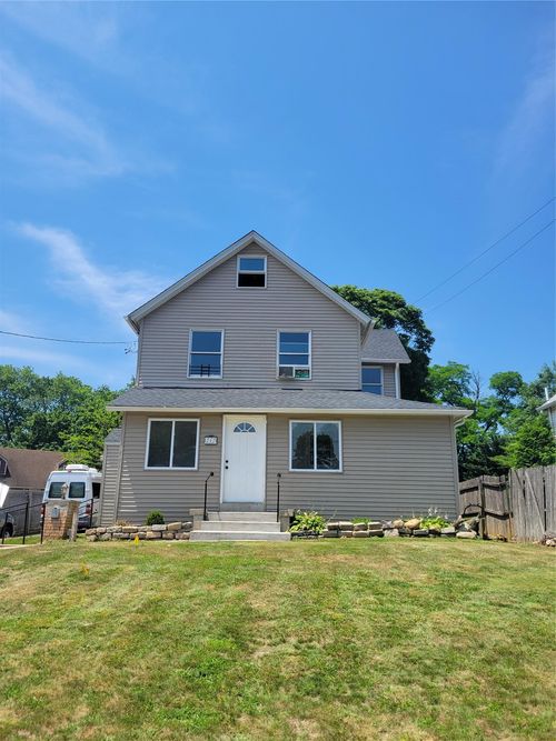 217 5th Ave, Huntingtn Sta, NY, 11746-1648 | Card Image
