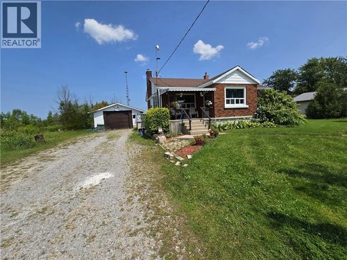 b-617 S Town Line Rd, Stoney Creek, ON, L8J3N9 | Card Image