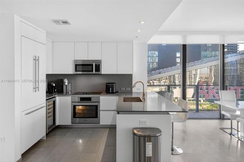 apt-1702-68 Se 6th St, Miami, FL, 33131-3195 | Card Image