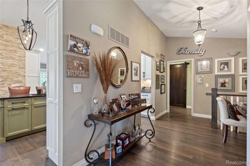 2305 Cleveland Way, Canton, MI, 48188-6249 | Card Image