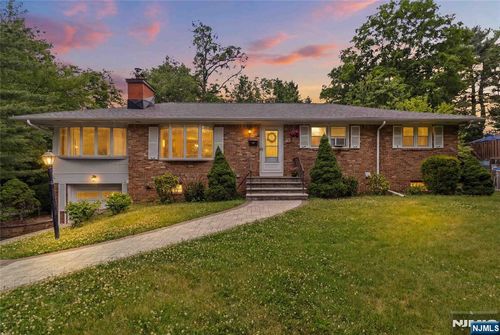 63 Valley Rd, Butler, NJ, 07405-1700 | Card Image