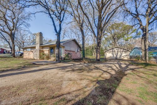 109 Churchill Ln, Pottsboro, TX, 75076-3149 | Card Image