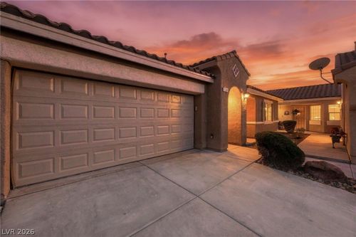 9360 Borough Park St, Las Vegas, NV, 89178-8292 | Card Image