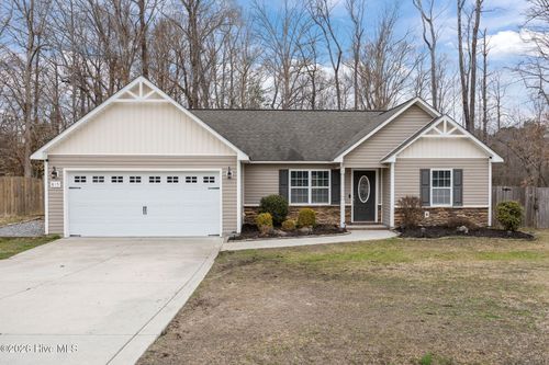 815 Little Roxy Ct, Jacksonville, NC, 28540-9331 | Card Image