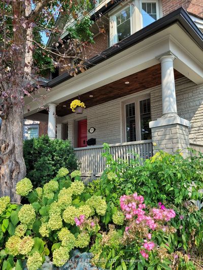 335 Woodbine Ave, House other with 4 bedrooms, 3 bathrooms and 1 parking in Toronto ON | Image 2