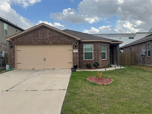 22015 Rocky Reserve Dr, Hockley, TX, 77447-2233 | Card Image