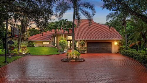 10111 Vestal Ct, Coral Springs, FL, 33071-5830 | Card Image