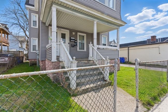 15 Rutledge Ave, Home with 8 bedrooms, 3 bathrooms and 4 parking in Springfield MA | Image 4