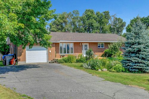 2767 Thomas A. Dolan Pky, Kinburn, ON, K0A2H0 | Card Image