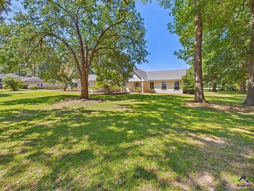 209 Patricia Dr, Montezuma, GA, 31063-1839 | Card Image