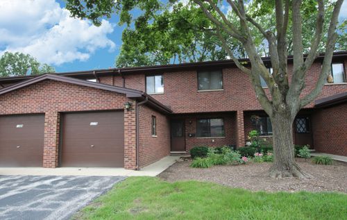 1175 Hunters Ln, Lake Zurich, IL, 60047-2249 | Card Image