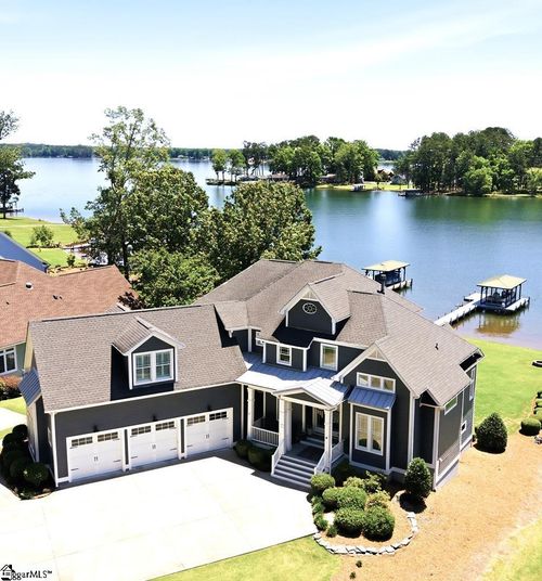 320 Commonwealth Dr, Ninety Six, SC, 29666-8301 | Card Image