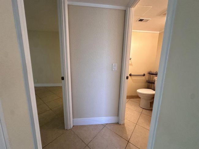 433 Saxony J, Condo with 2 bedrooms, 2 bathrooms and null parking in Delray Beach FL | Image 49
