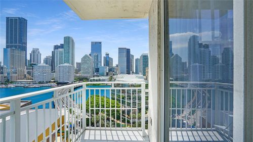 apt-1502-770 Claughton Island Dr, Miami, FL, 33131-2630 | Card Image
