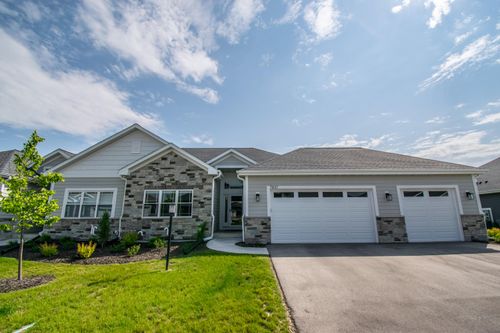 7837 E Stone Ridge Dr, Lannon, WI, 53046-1502 | Card Image