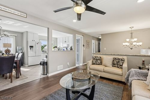 14 Spoganetz Ave, Carteret, NJ, 07008-1213 | Card Image