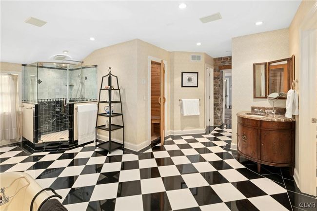 2332 Kunsman Rd, House other with 6 bedrooms, 5 bathrooms and null parking in Quakertown PA | Image 22