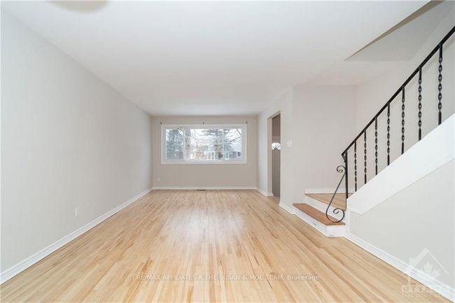1514 A Lepage Ave, House attached with 3 bedrooms, 2 bathrooms and 2 parking in Ottawa ON | Image 5