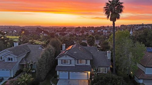 3520 Sitio Baya, Carlsbad, CA, 92009 | Card Image