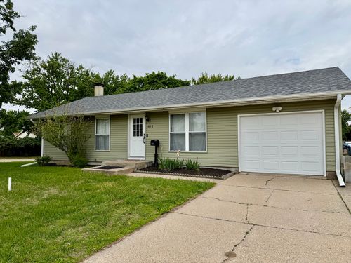 1612 Middle Rd, Camanche, IA, 52730-1034 | Card Image