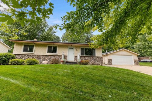 117 7th Ave Nw, Lonsdale, MN, 55046-9556 | Card Image
