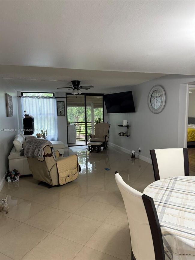 APT-212 - 7850 W Mcnab Rd, Condo with 2 bedrooms, 2 bathrooms and null parking in Tamarac FL | Image 7