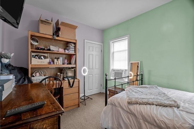 207 Buffinton St, House other with 4 bedrooms, 1 bathrooms and null parking in Fall River MA | Image 15
