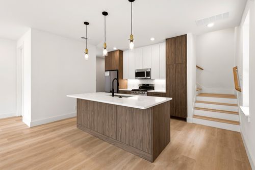 413 N Patton Ave, Dallas, TX, 75203-1638 | Card Image