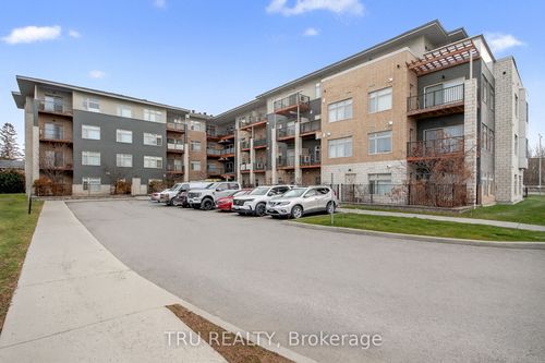 207-2785 S Baseline Road S, Parkway Park - Queensway Terrace S and Area, ON, K2H1G9 | Card Image