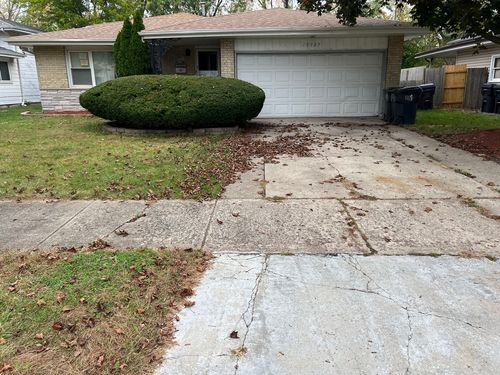 0-15707 Dante Dr, South Holland, IL, 60473-1818 | Card Image