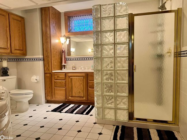 1010 Center St, House other with 4 bedrooms, 3 bathrooms and null parking in Manning IA | Image 51