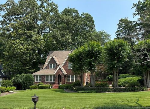 1957 Walker Ave, Atlanta, GA, 30337-1138 | Card Image