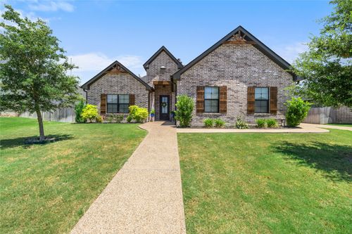 932 Gallant Fox Rd, Hewitt, TX, 76643-3020 | Card Image