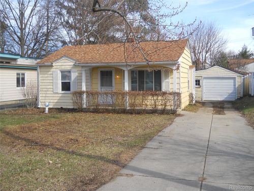 59 Camley Dr, Waterford, MI, 48328-3201 | Card Image