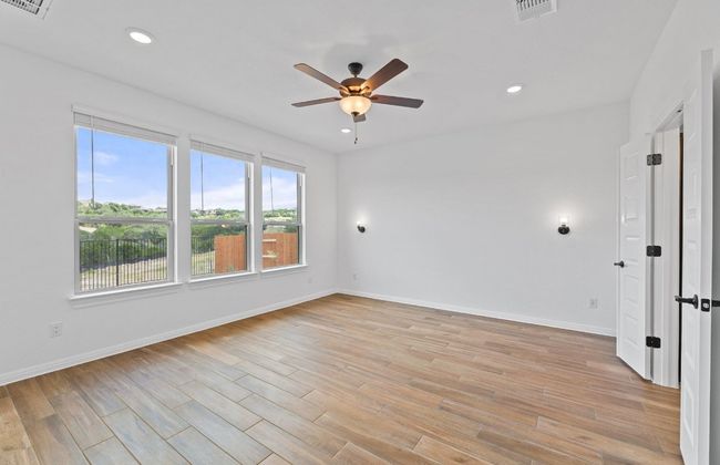 6421 Apache Plum Ln, House other with 4 bedrooms, 3 bathrooms and null parking in Spicewood TX | Image 17