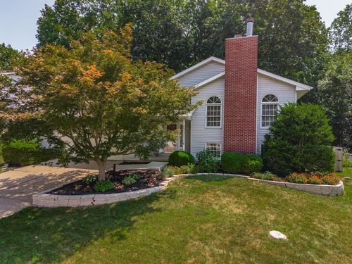 2516 Timber View Dr, Bloomington, IL, 61701-7842 | Card Image