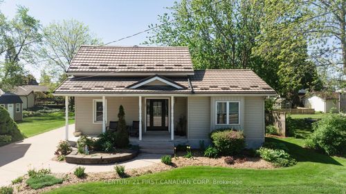 167 Dashwood Rd, Dashwood, ON, N0M1N0 | Card Image