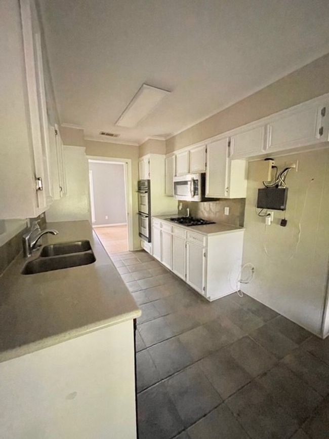 2404 Tilman Dr, House other with 3 bedrooms, 2 bathrooms and null parking in Bossier City LA | Image 5