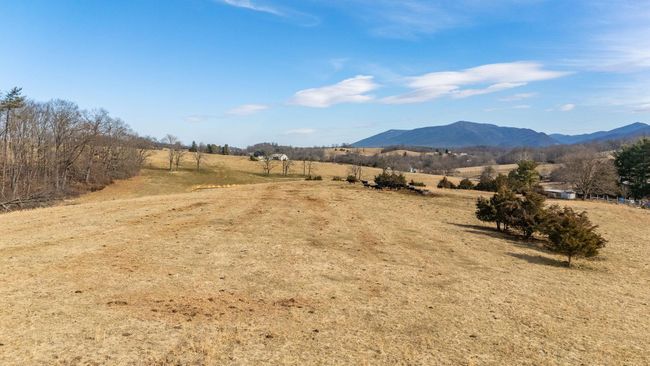 32 Lee Hwy N, Home with 0 bedrooms, 0 bathrooms and null parking in RAPHINE VA | Image 4