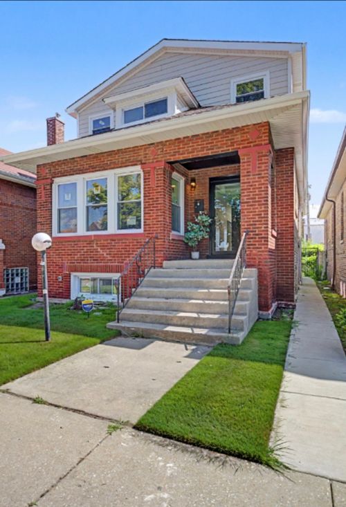 8445 S Luella Ave, Chicago, IL, 60617-1953 | Card Image