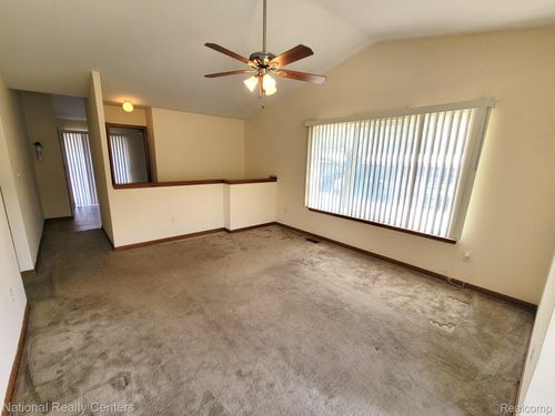 26811 Villa Calabrese, Warren, MI, 48091-6603 | Card Image