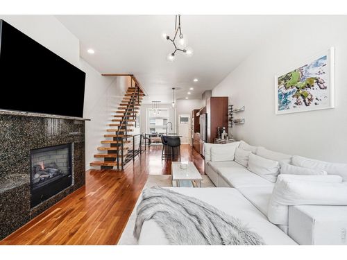 23-2900 Inca St, Denver, CO, 80202-1875 | Card Image