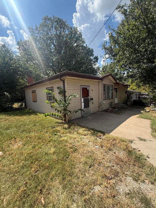 1306 W Talmage St, Springfield, MO, 65803-1179 | Card Image