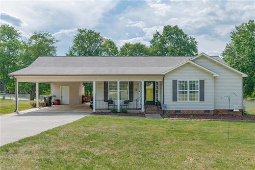 171 Millstone Dr, Lexington, NC, 27295-7902 | Card Image