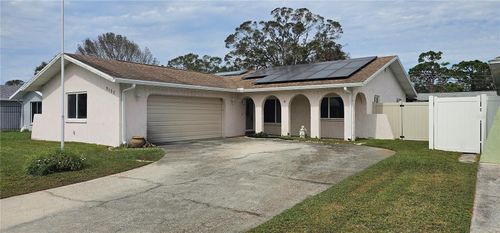 9137 85th Avenue, Seminole, FL, 33777 | Card Image