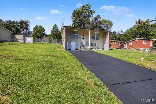 2841 Paula Ln, High Ridge, MO, 63049-2028 | Card Image