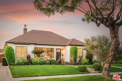 3953 S Victoria Ave, View Park, CA, 90008-1706 | Card Image