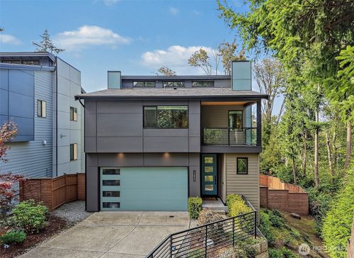 11030 Se 60th Ln, Bellevue, WA, 98006-6351 | Card Image