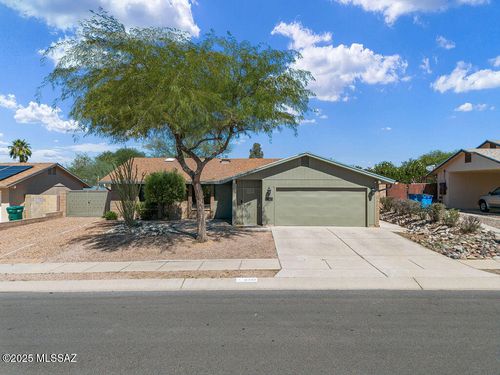 3338 W Treeline Dr, Tucson, AZ, 85741-2961 | Card Image