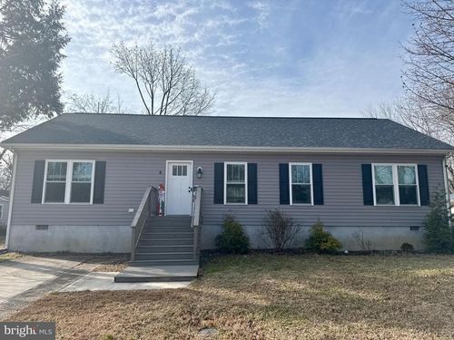 4 Senator Ave, DOVER, DE, 19901-5226 | Card Image